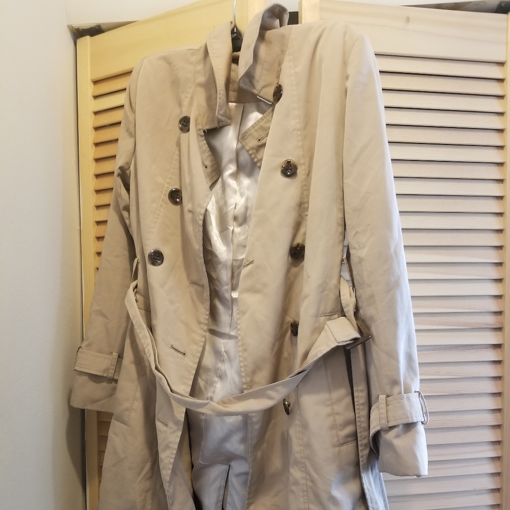Trench coat